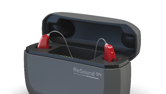 ReSound: Zwei Hörgeräte in der Ladestation