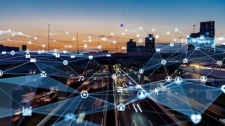 Mit Hilfe künstlicher Intelligenz werden Informationen aus verschiedenen Datenbanken vernetzt.