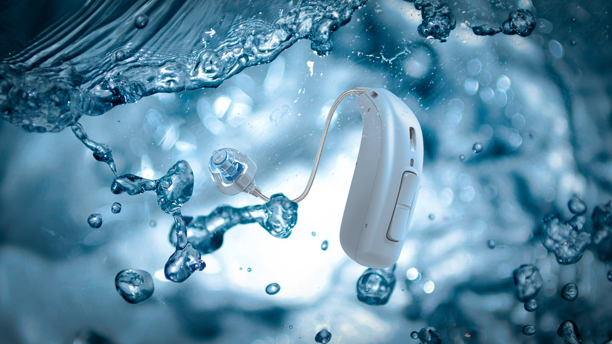 Hörgerät im Wasser durch IP68 geschützt